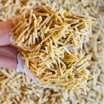 Çörek Otlu Erişte ( 1 Kg. )